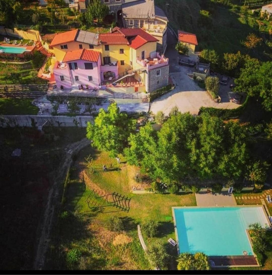Eremo Dei Poeti Albergo Diffuso Aulla Exteriör bild