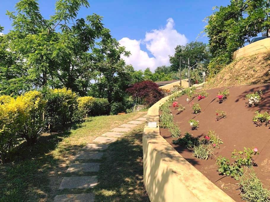 Eremo Dei Poeti Albergo Diffuso Aulla Exteriör bild
